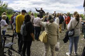 Es besteht reges Interesse an der Klosterführung