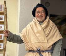 Br. Paul als Hirte beim jährlichen Sternsingen